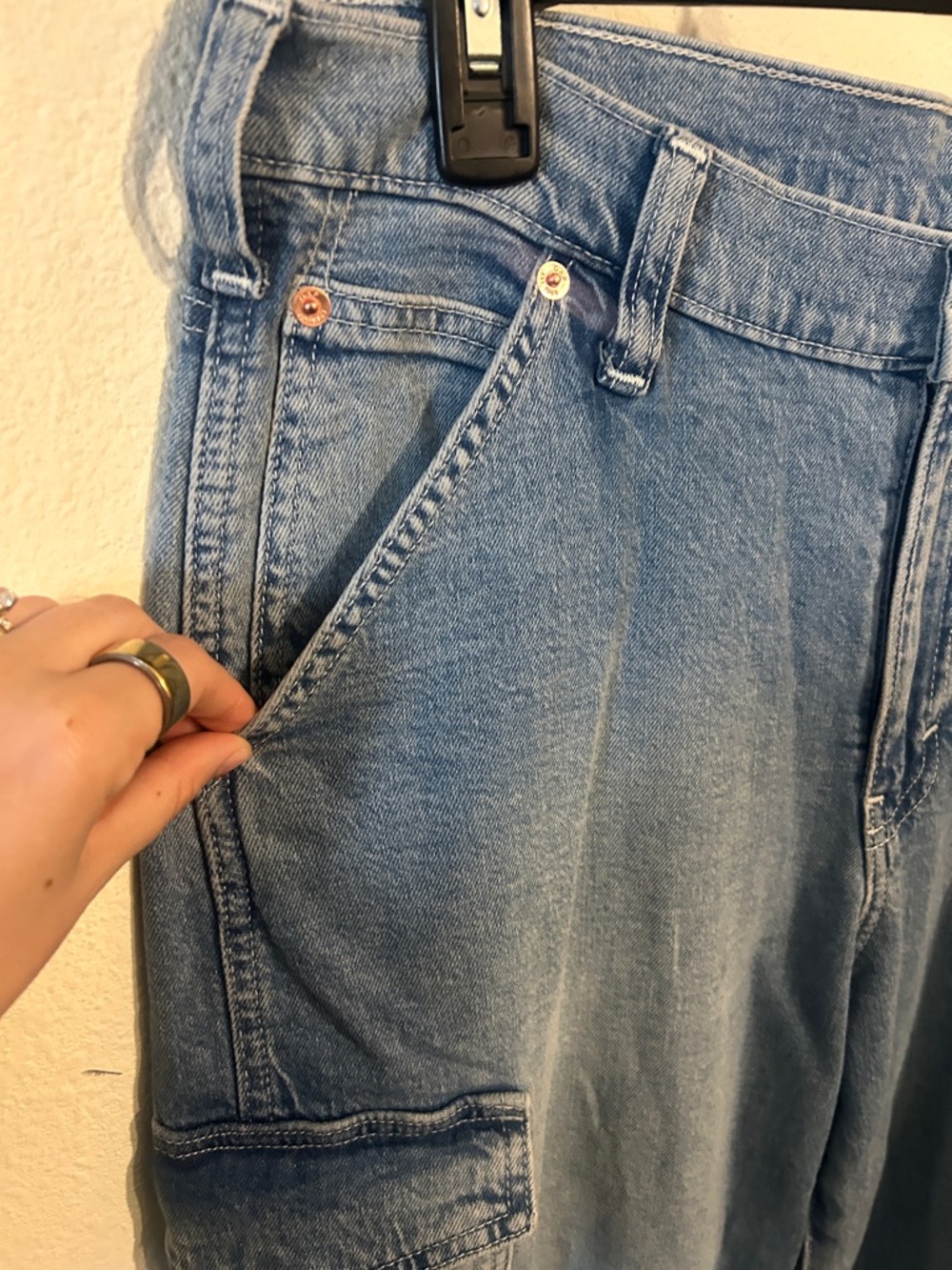 Gap Mid Rise '90s Loose Cargo Jeans - Picture 6 of 8